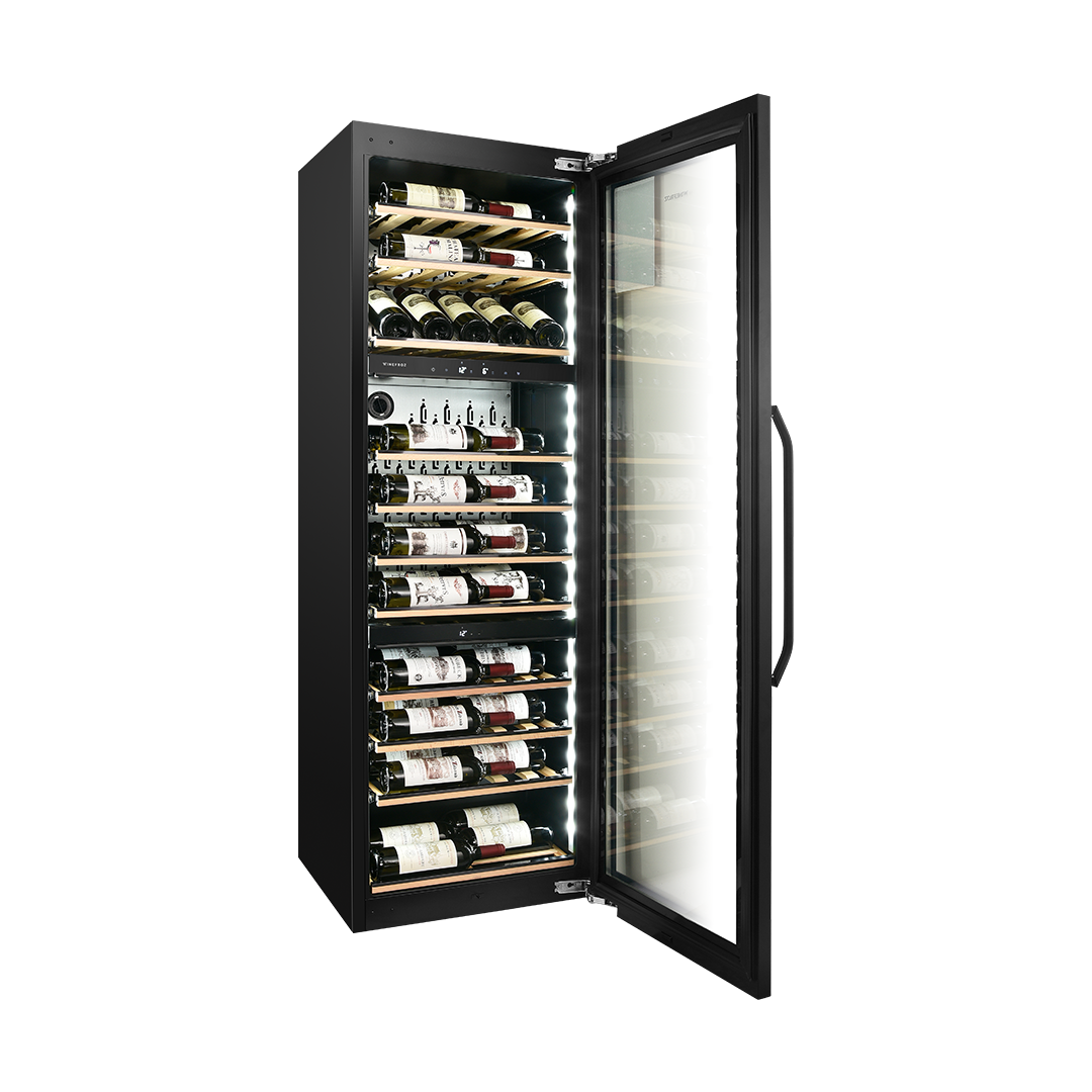 Cava de vinos panelable - Built In - Triple Temperatura para 71 botellas